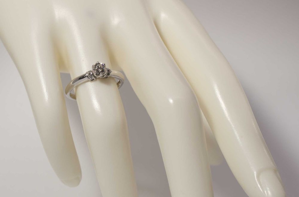 Годежен пръстен с диамант VVS1 0.23ct.