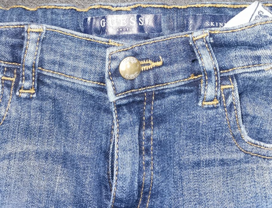 Детски дънки Guess