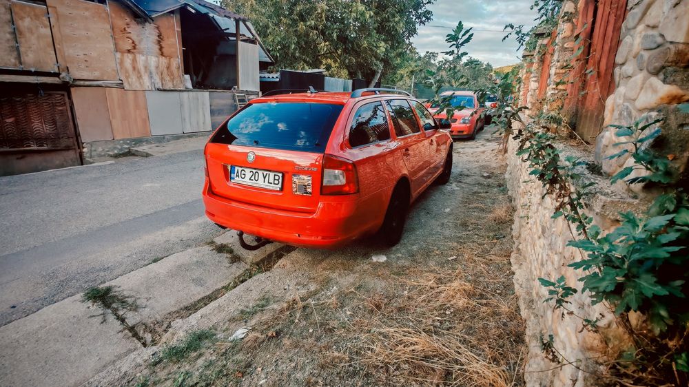 Vând skoda 2011 foarte dotata