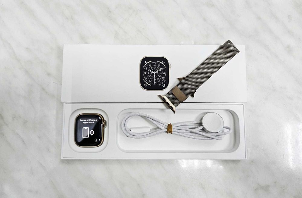 AppleWatch Series 11 42 Gold Titanium GPS + Cellular Zeus Amanet 66694