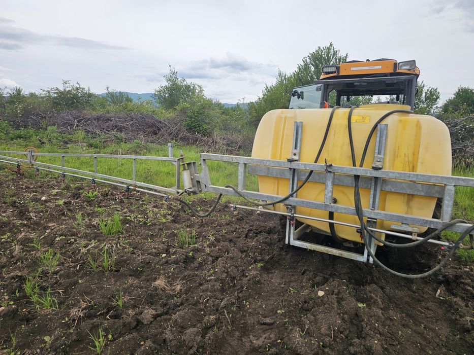 Пръскачка 600 литра