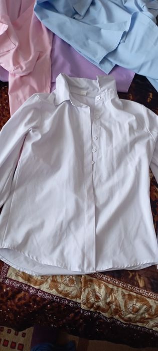 Блузки-рубашки в школу 42 р