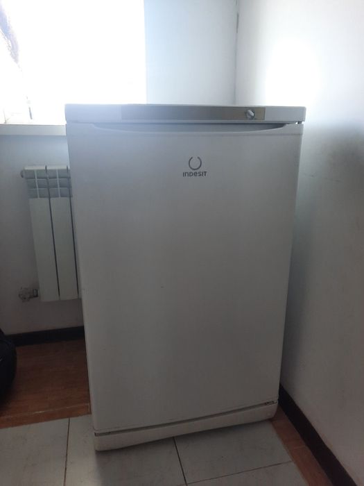 Морозильник Indesit