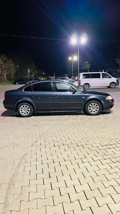 VW Passat B5.5 1.6 Benzină – 2001 – 212.000 km – Bun de drum – 1600€