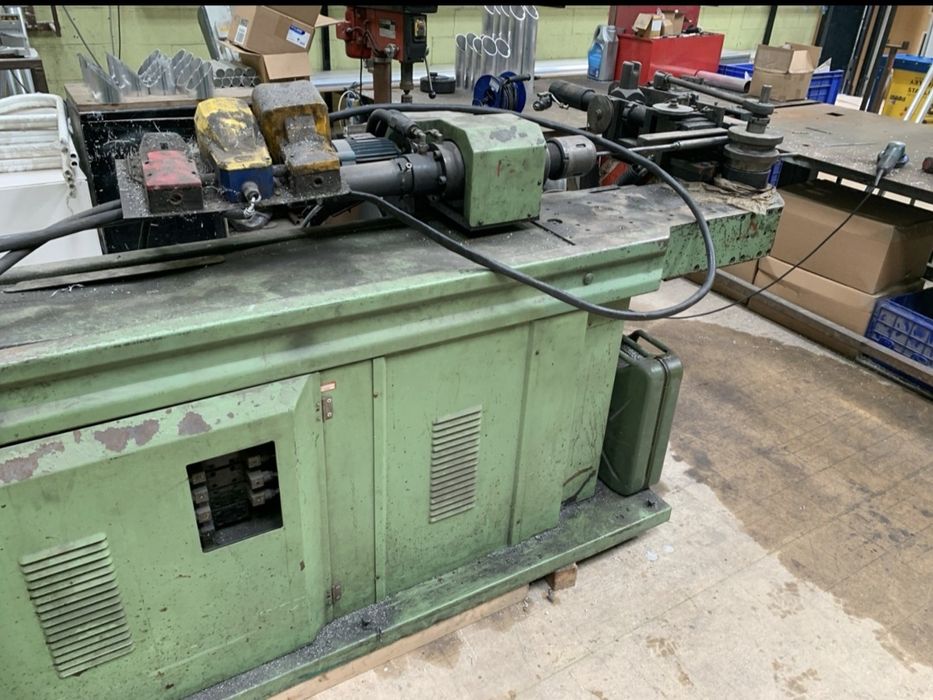 CNC , masina indoit- roluit teava