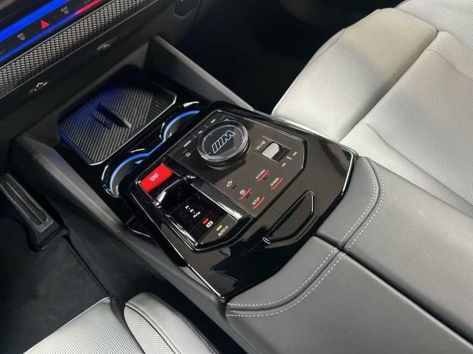 BMW M5 G90 2024 m-power