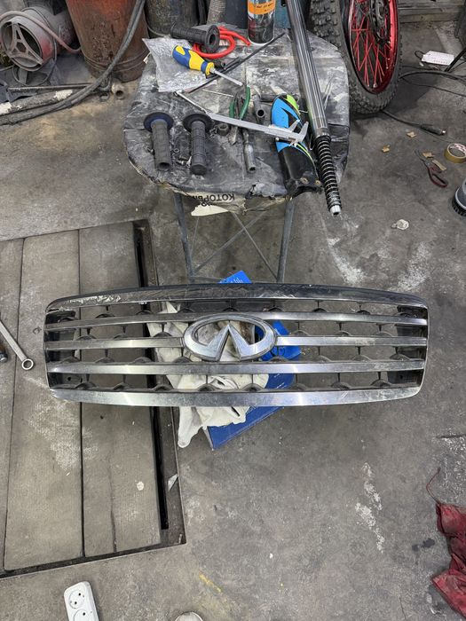 Решотка infiniti 3,5