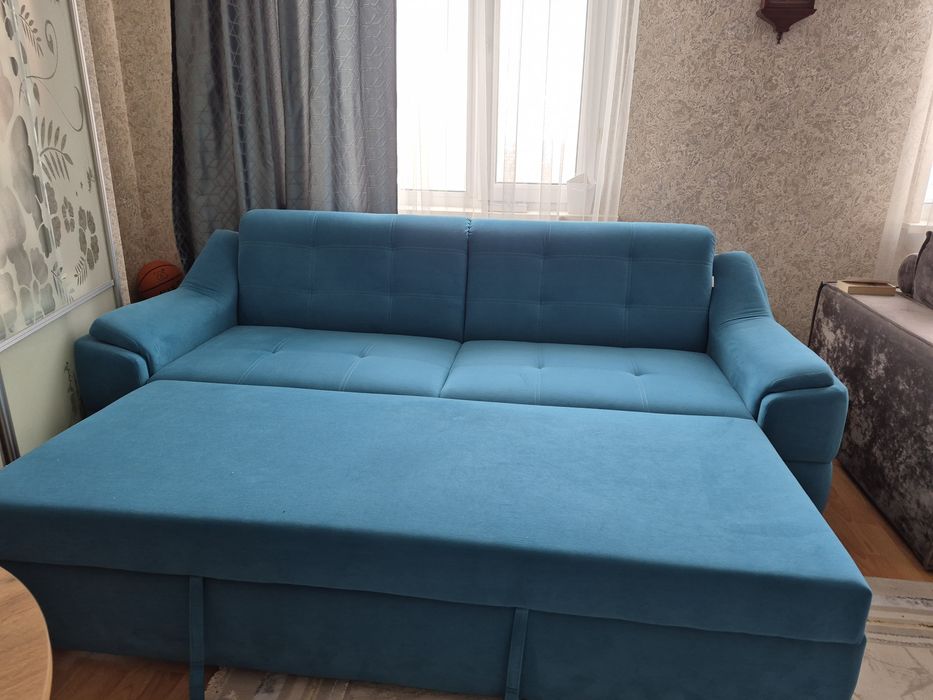 Продам диван б/у 1 год
