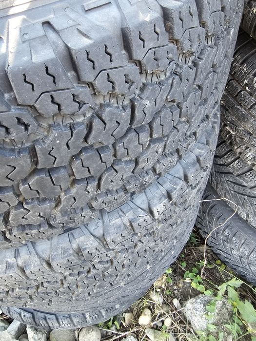 Cauciucuri 235, 70, 16