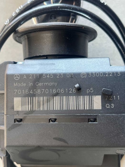 Гълтач с ключ Mercedes Benz cls320 A219 2004/2010