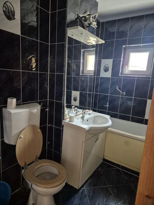 Apartament 4 camere de inchiriat