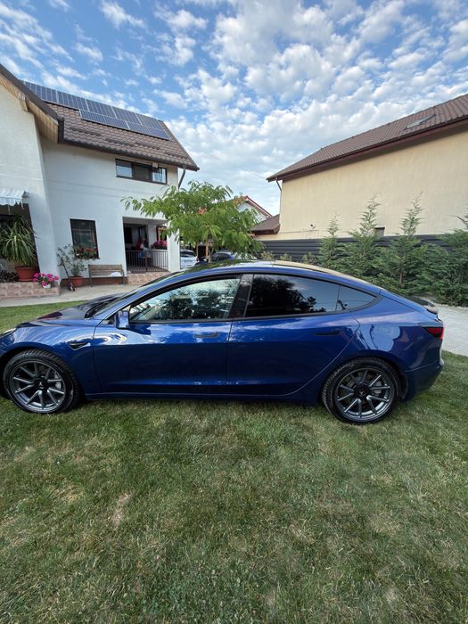 Tesla Model 3 DualMotor LongRange AWD