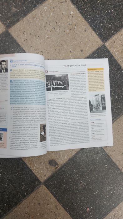 Manual Istoria comunismului din România