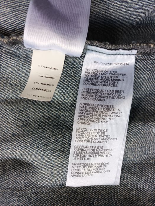 Ново оригинално яке Tommy Hilfiger Jeans, размер S
