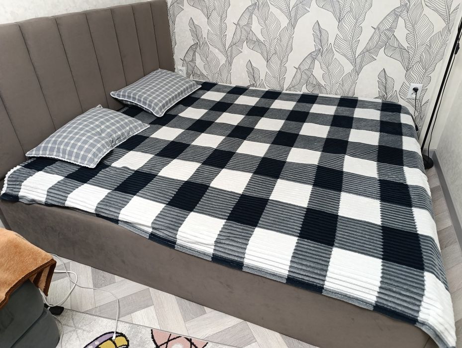 Продажа кровати 180/220
