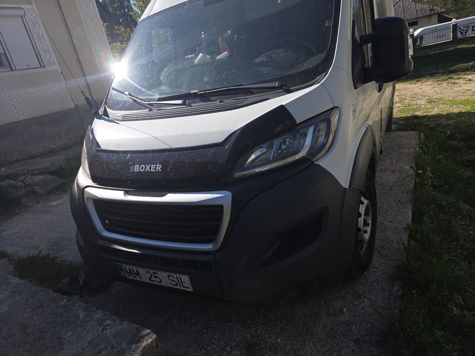 Vând 2 peugeot boxer an 2015 si 2020