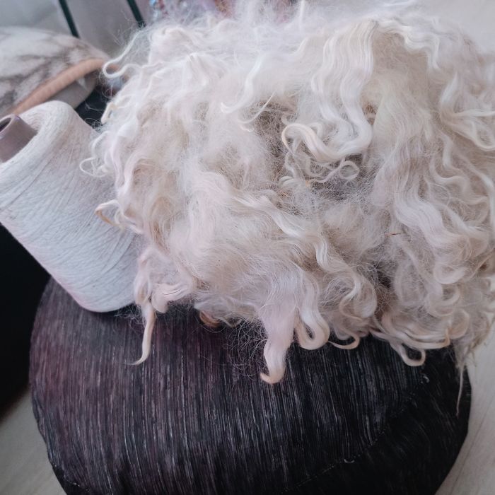 Пух ангора и нитки