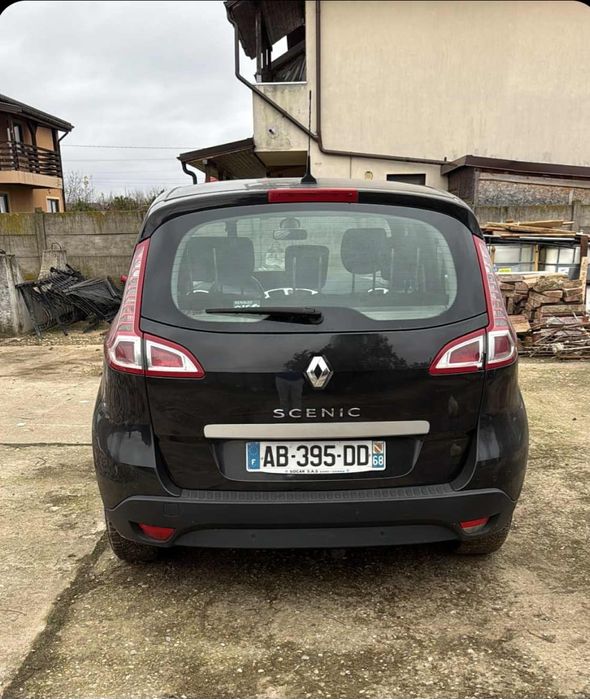 Renault scenic an 2009