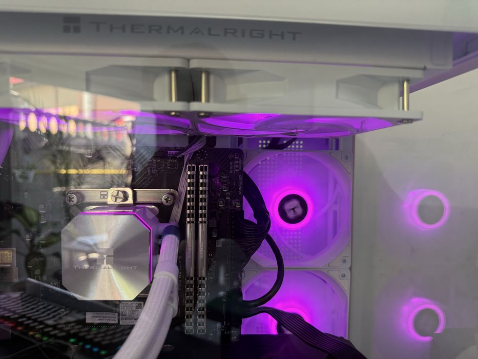Vand Schimb Pc gaming i5 10500 32 Ram RTX 2060 Super  8Gb SSD 750Gb 2 ani Gara