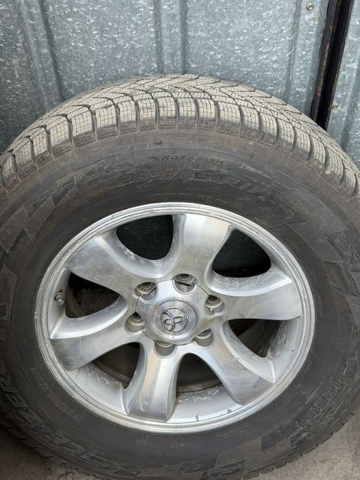 Продам диски с шинами на тойота прадо 120 бу
