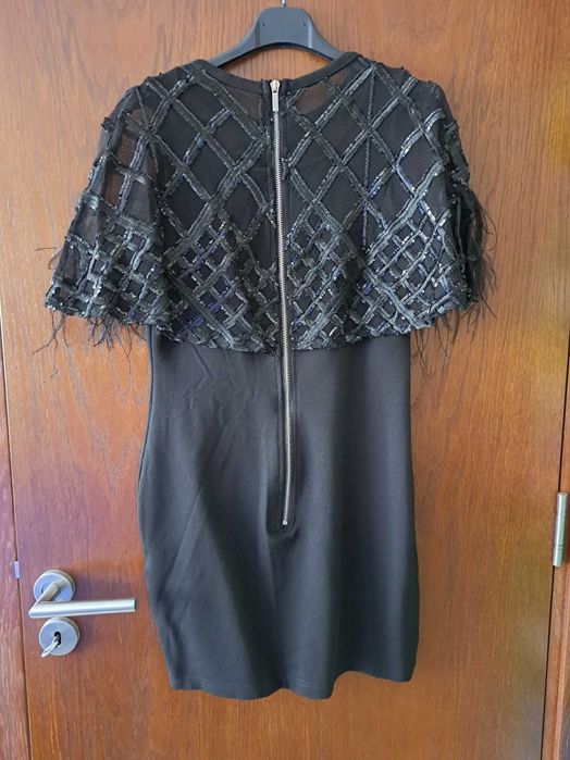 НОВА ЦЕНА 50 ЛВ.       Официална рокля с паети и щраусови пера