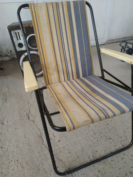 Йигма стул сотилади