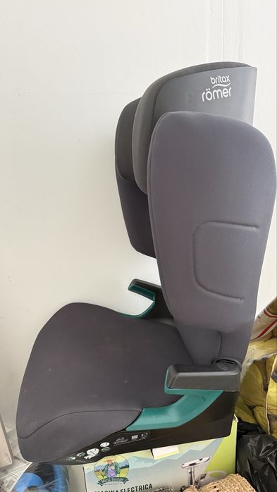 Scaun auto cu isofix pentru copii Britax Romer, Discovery Plus 2, Midnight Grey, 3.5-12 ani, 100-150 cm, 15-36 kg, testat ADAC