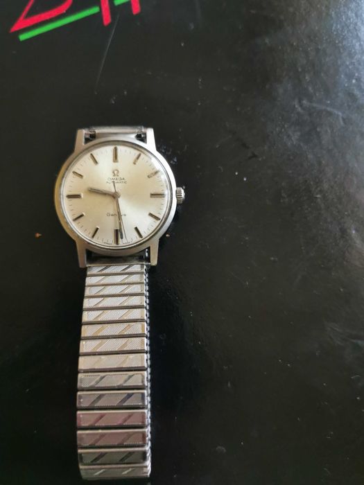 De vanzare ceas mecanic Omega.