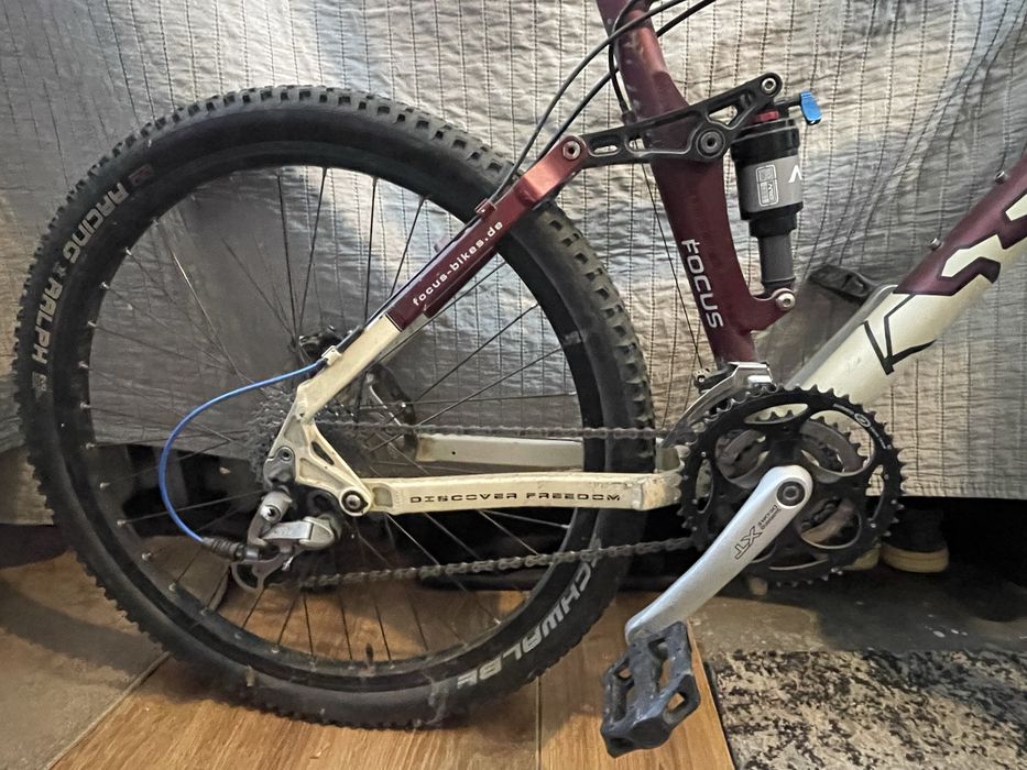 Bicicleta dh full xt shimano magura Focus