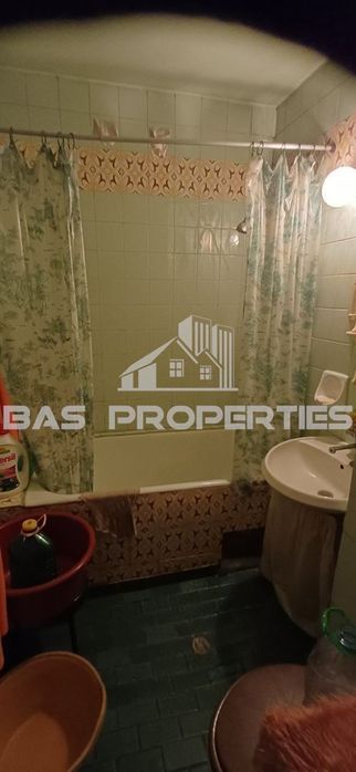 Продава се Тристаен апартамент в София, Надежда 2 - 95 кв.м за 1885 €/кв.м - Снимка #12