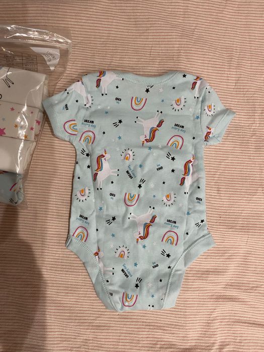 НОВО Бебешко боди с къс ръкав, 5бр. 0-3 месеца