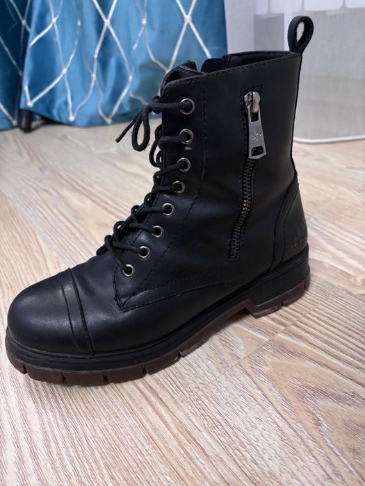 Зимние кожаные ботинки