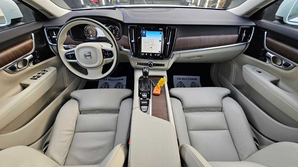 Volvo V90 CrossCountry 2.0D5 235cp 2020 4x4 HUD PANO Harman LED / FULL