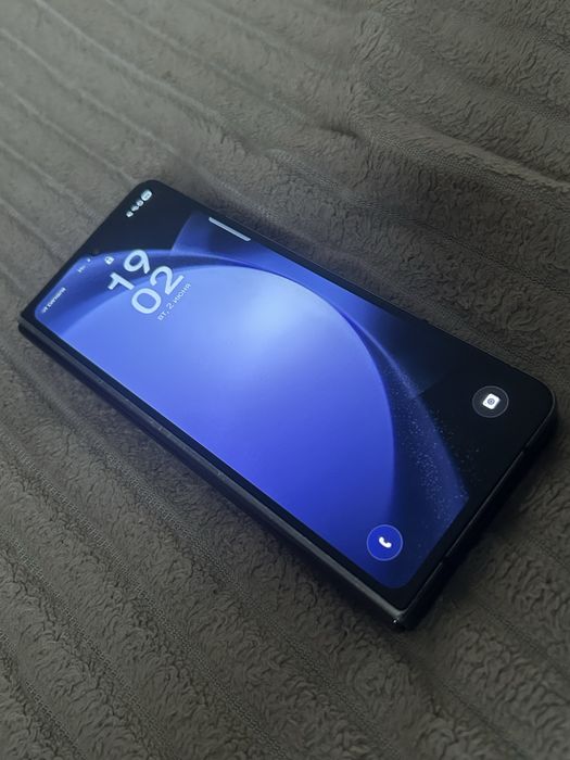 Продам samsung gelaxy Z fold 5