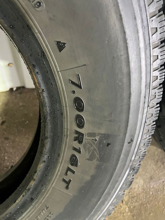 Покрышки б/у в отличном состоянии