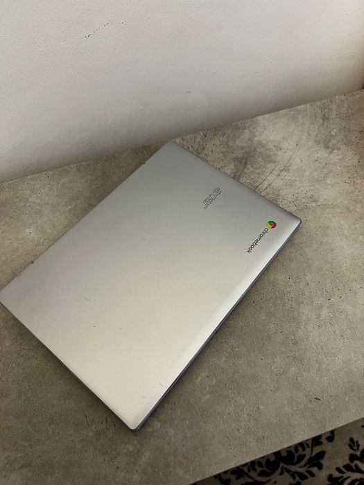 Chrombook laptop