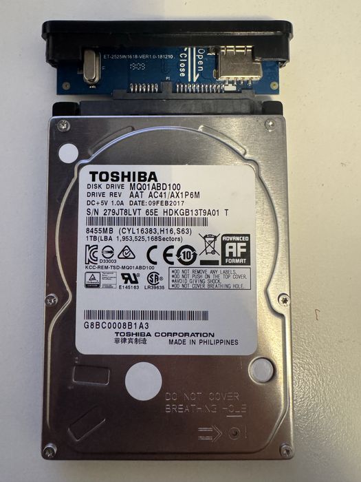 Твърд диск 1TB Toshiba MQ01ABD100 + Case SATA