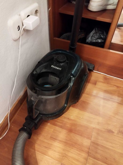 Продам пылесос Самсунг