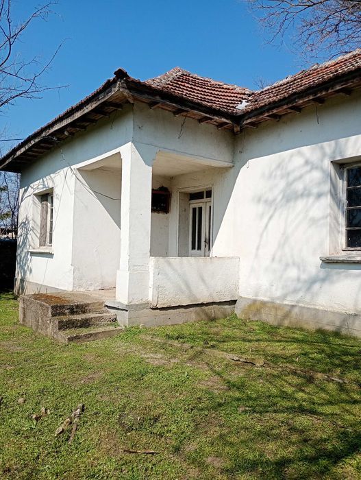 Къща село Гложене