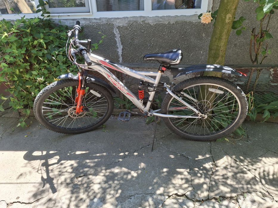 Vand bicicleta in stare foarte buna
