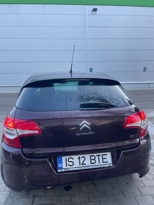 Vând CITROEN C4 2011