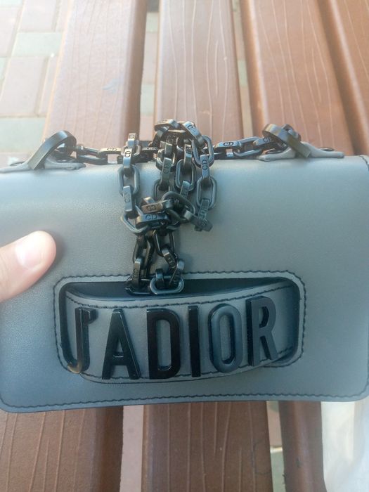 Продам Сумочку Бренда JADIOR