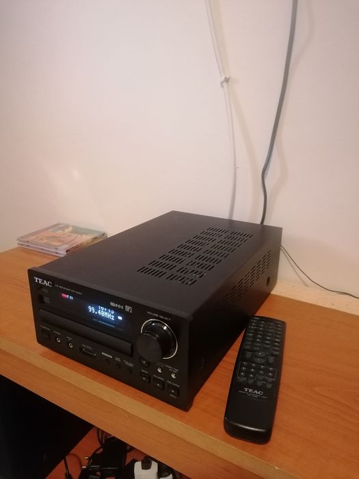 TEAC. amplituner, sistem audio