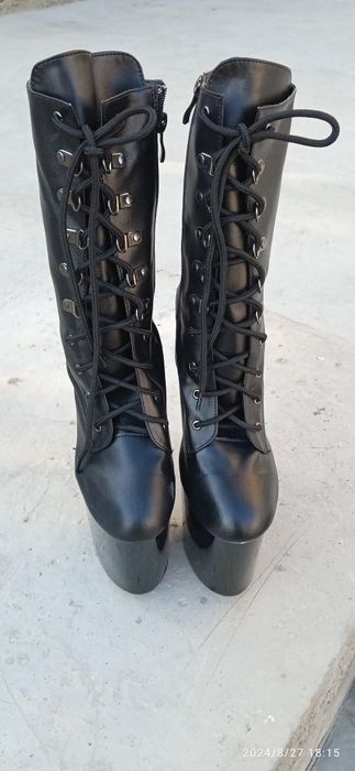 Robiya Jahonova 1985