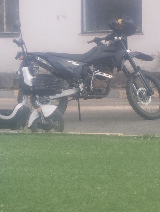 эндуро 250 черный