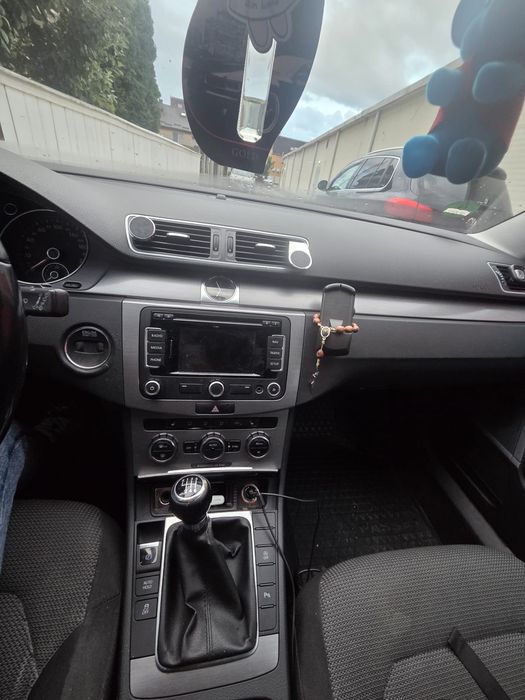 VOLKSWAGEN Passat 0 — imagine 4