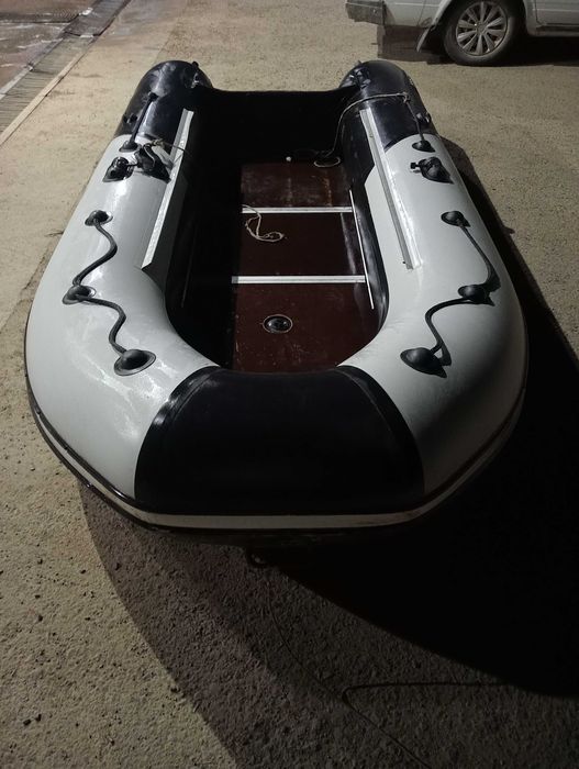 Ямаха 15 и лодка жағдайы жақсы