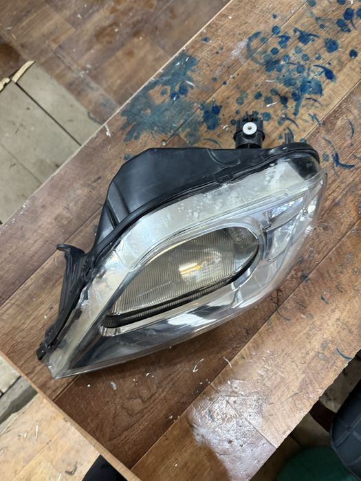 Фара ларгус  левая