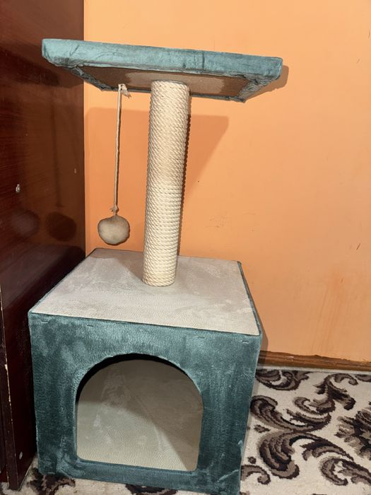 ПРОДАЮ домик для КОШЕК
