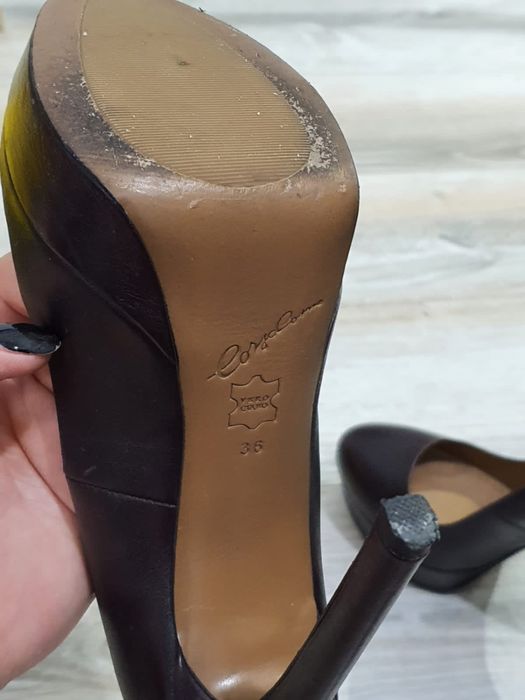 Кожаные туфли Corsocomo, лабутены